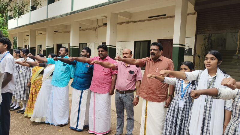 പ്രമാണം:15048 NSS1.jpg