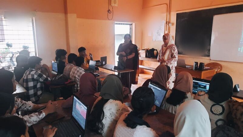 പ്രമാണം:19066 camp 01.jpg