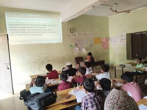 19838-CLASS USING HI TECH FECILITY.jpg