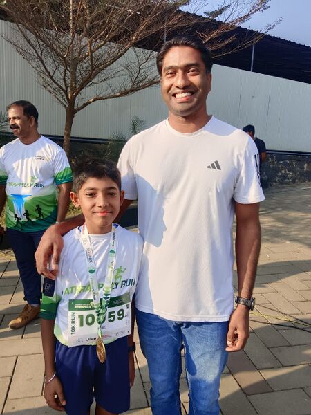 പ്രമാണം:21060 .khs marathon rahul1.jpg