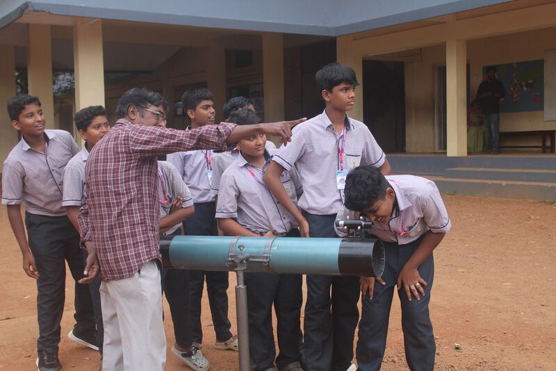 പ്രമാണം:37001-Space day-1.jpg