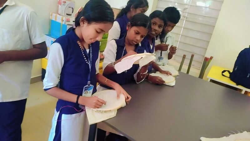 പ്രമാണം:42011-Sewing.jpg
