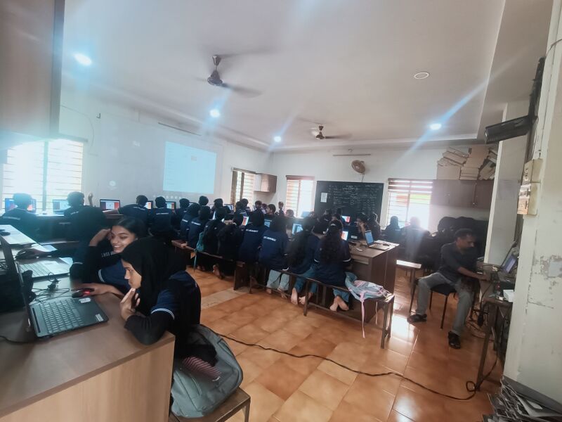 പ്രമാണം:18061 SCMP 2.jpg