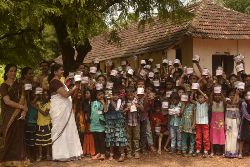 പ്രമാണം:19852-0033 (4).jpg