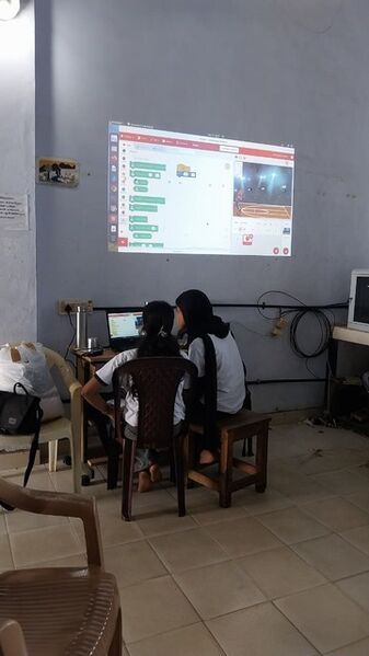 പ്രമാണം:23014 lkcamp5.jpg