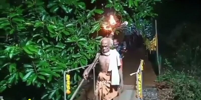 പ്രമാണം:29312 kurinjikkavu7.jpg