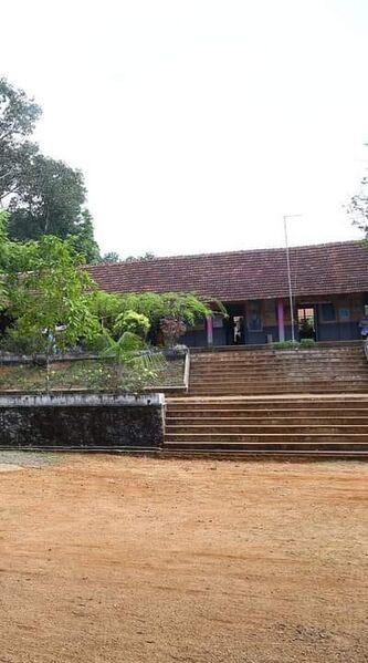 പ്രമാണം:33505-school photo.jpeg