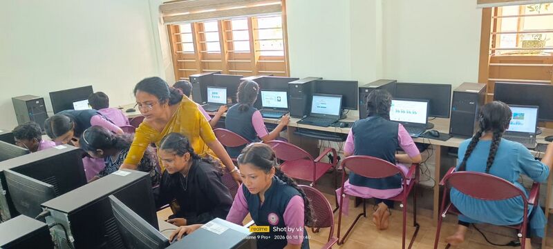 പ്രമാണം:37049-lkexam-2026-29.jpg