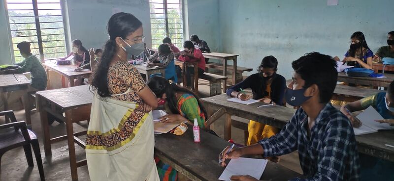 പ്രമാണം:44066 opening 5.jpeg