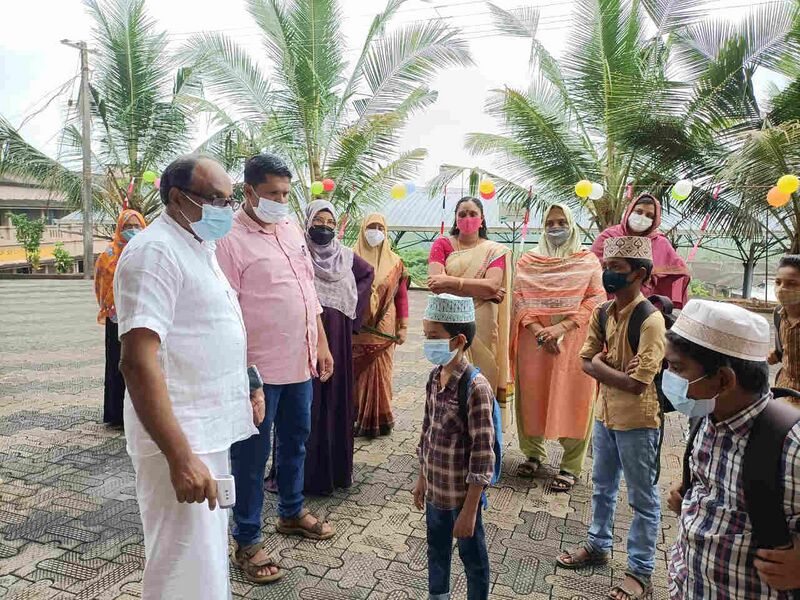 പ്രമാണം:47089 preveshanolsavam2.jpeg