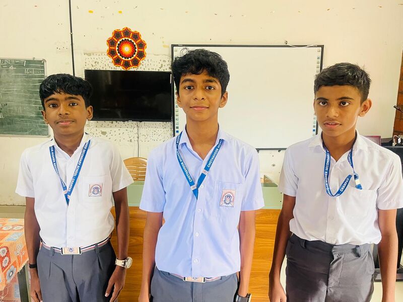 പ്രമാണം:Chss science quiz winners.jpg