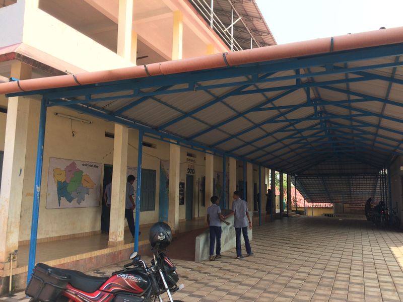 പ്രമാണം:G.H.S THENGODE.JPG