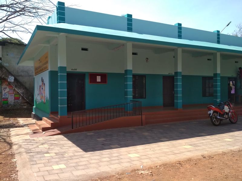 പ്രമാണം:SCHOOL02.jpg