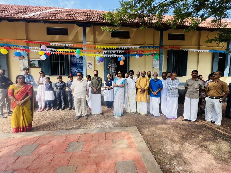 പ്രമാണം:11046 Praveshanolsavam 02.jpeg