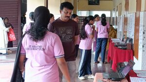 28002-stall14.jpg