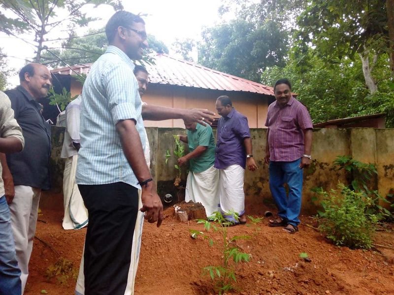 പ്രമാണം:44050 160.jpg