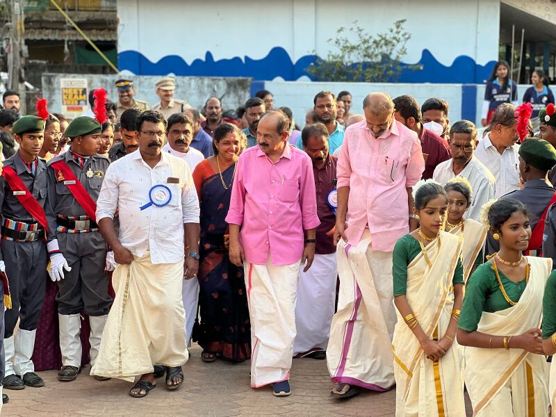 പ്രമാണം:BS TVM 44066 10c.jpeg