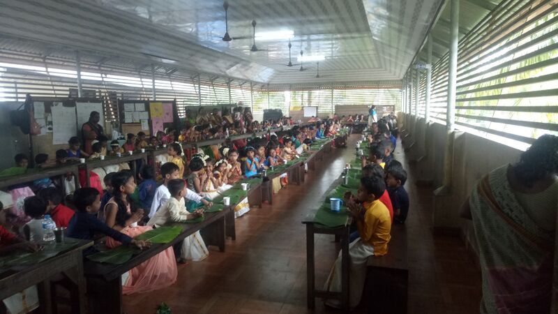 പ്രമാണം:Hflps onam.jpg