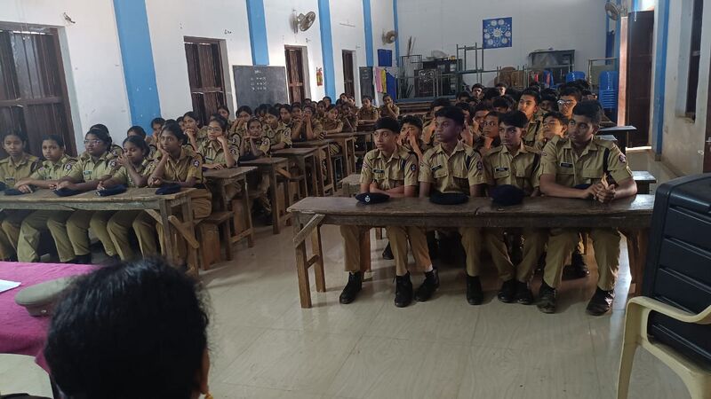 പ്രമാണം:NCC15011-26.jpg