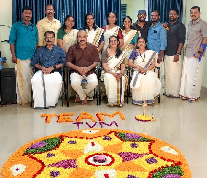 പ്രമാണം:Onam TVM15.resized.jpg