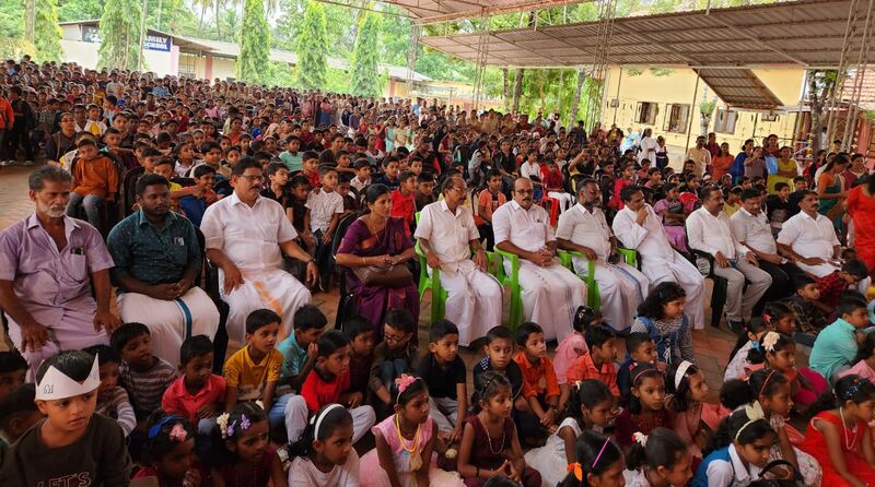 പ്രമാണം:12022 kuttikal.jpeg