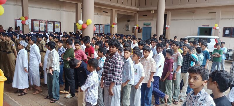 പ്രമാണം:18087 PUlsavam 4.jpg