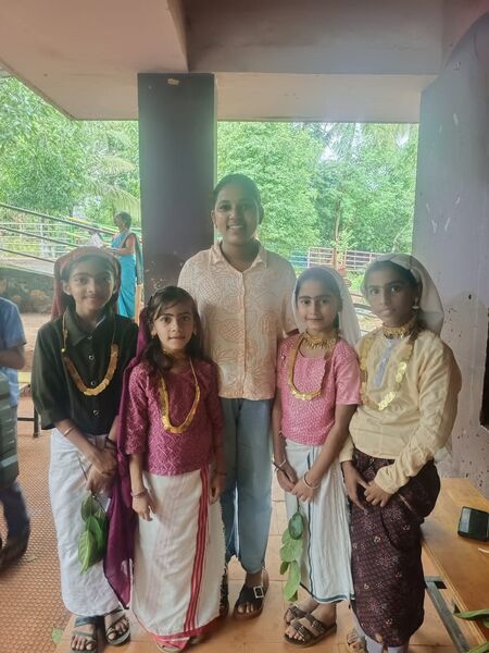 പ്രമാണം:19826 basheerdinam 3.jpeg