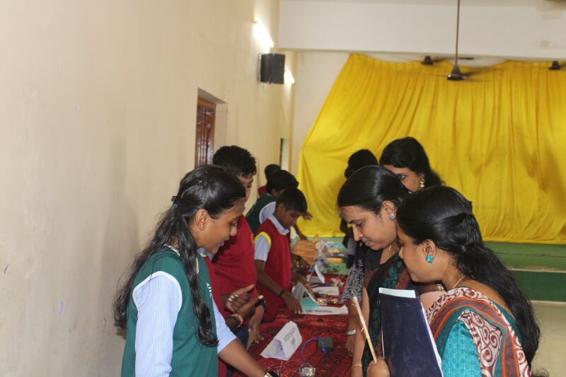 പ്രമാണം:21060-lk free 12.jpg