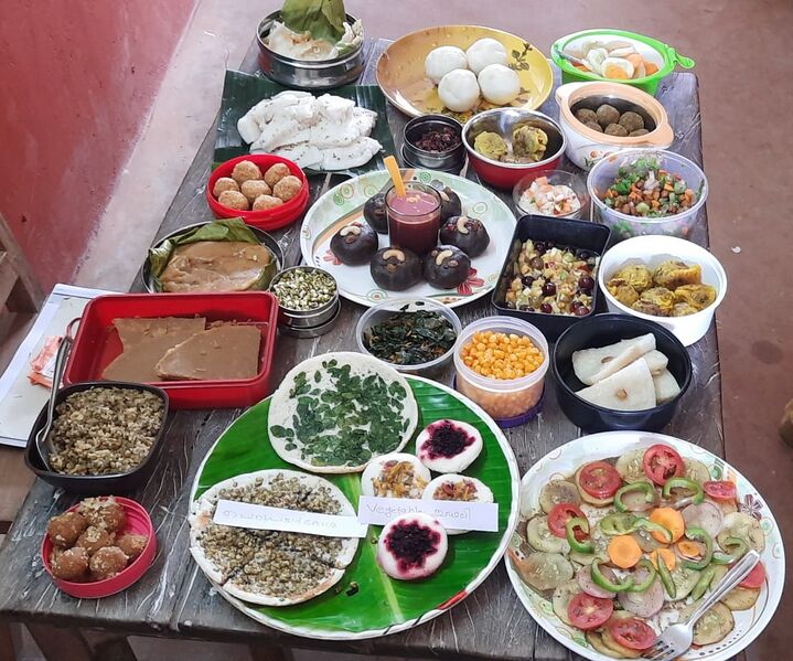 പ്രമാണം:22076 eco food.jpeg