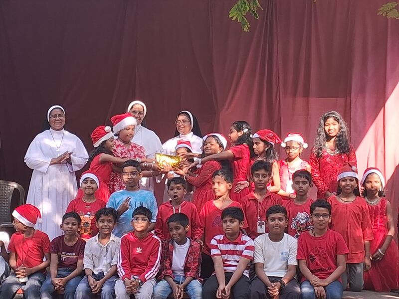 പ്രമാണം:22219 x mas 2025 2.jpg