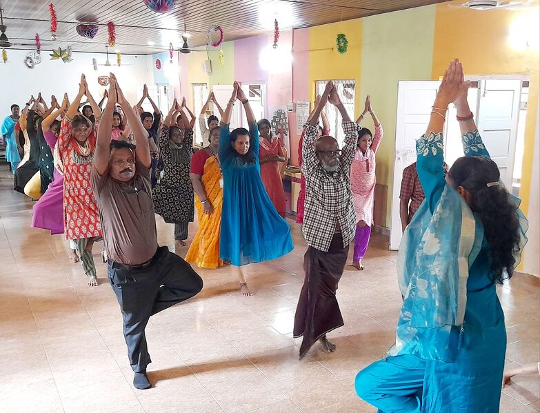 പ്രമാണം:23434-yoga day-2025.jpeg