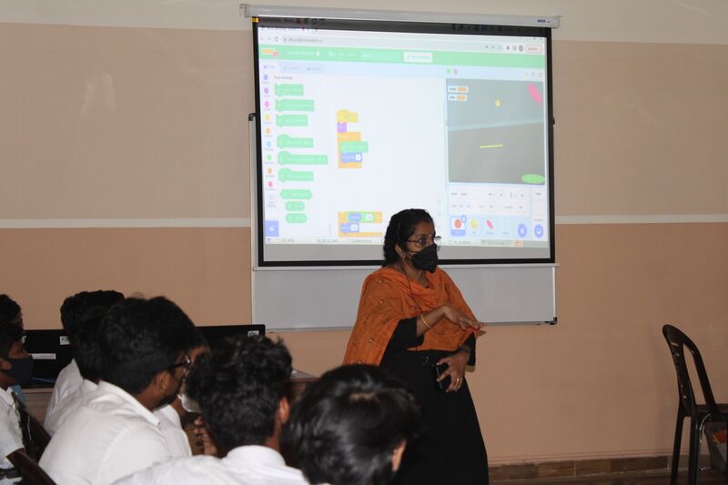 പ്രമാണം:26013 LK SchoolCamp 17.JPG