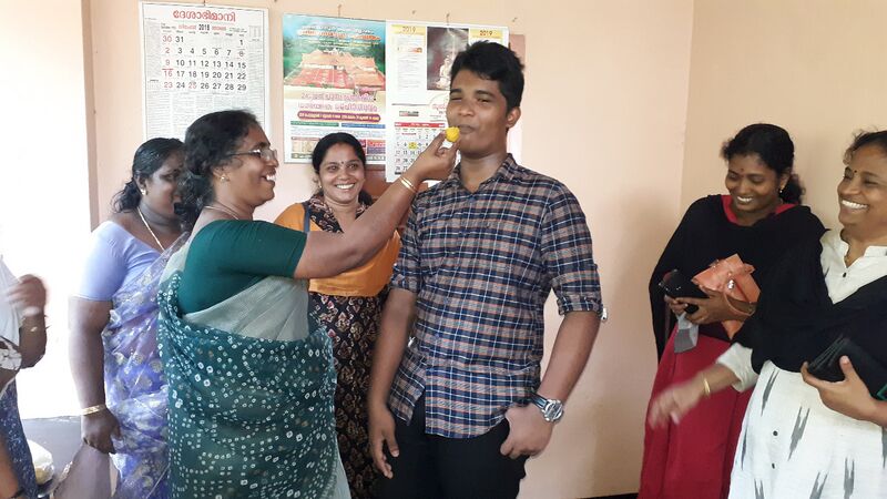 പ്രമാണം:44050 18 i9.jpeg