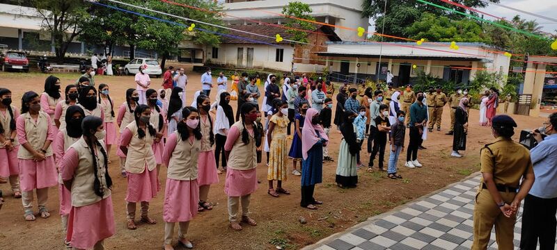 പ്രമാണം:BS21 KNR 14023 1.jpg