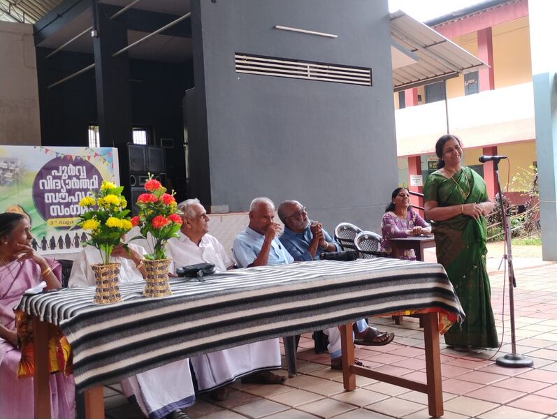 പ്രമാണം:13098 1989.jpg