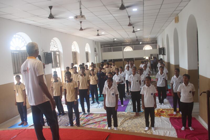 പ്രമാണം:13 YOGA DAY.JPG