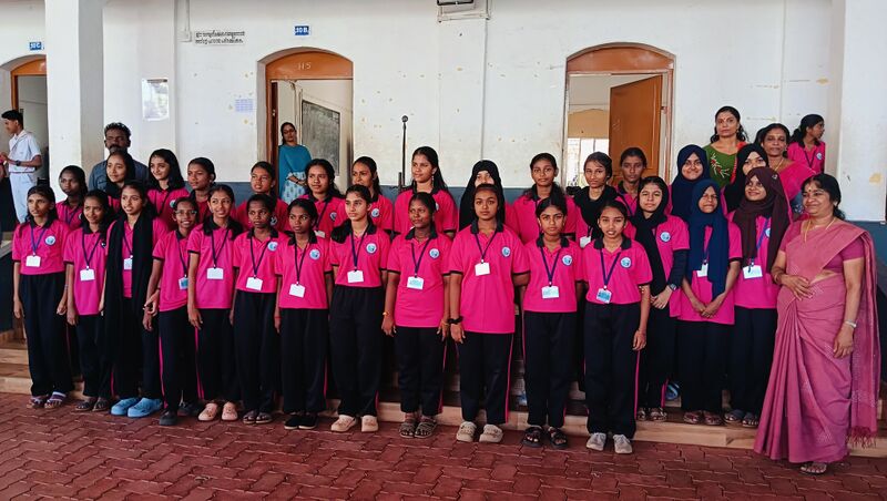 പ്രമാണം:23004 LK 2024-27group photo.jpg