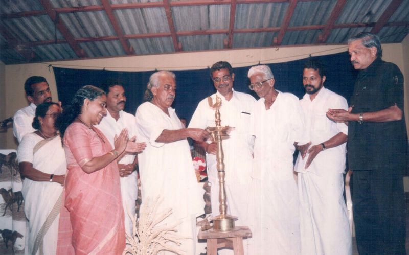 പ്രമാണം:28012 lib5.jpg