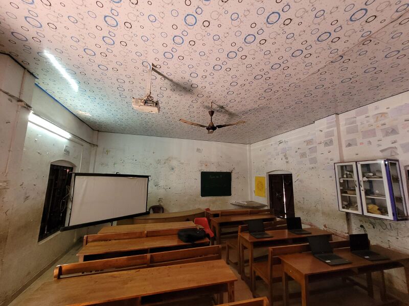 പ്രമാണം:35433HITECH photo4.jpeg