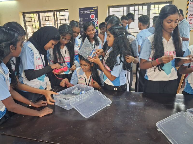 പ്രമാണം:38099 ATL 6.jpg