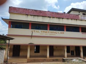 40031 Hitech Atal tinkering lab.jpg