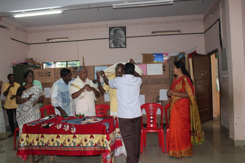 പ്രമാണം:44050 19 i7.jpeg