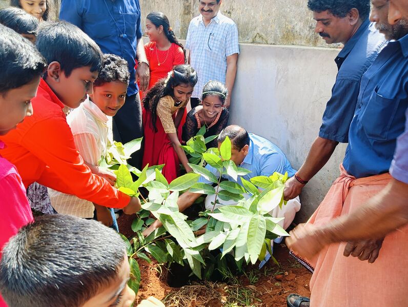 പ്രമാണം:44243 2526-environment day2.jpg