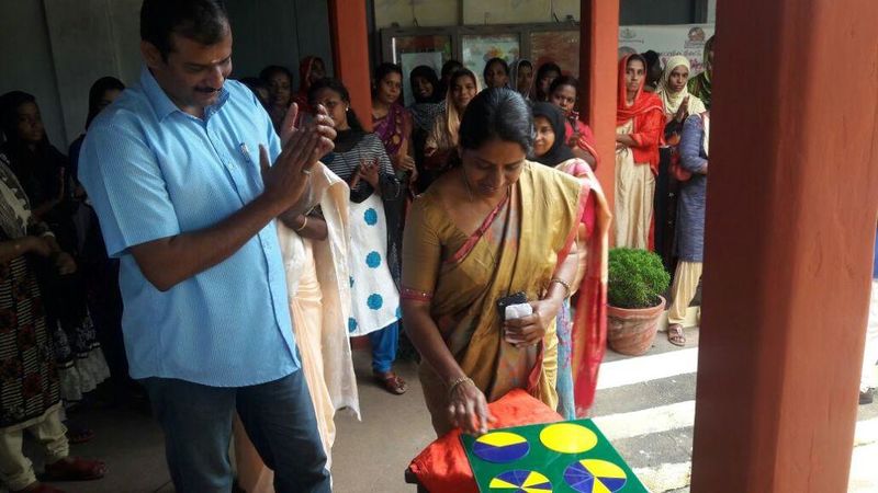 പ്രമാണം:Eastern maths lab 1.jpg