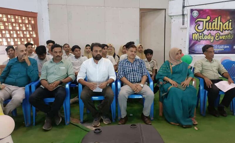 പ്രമാണം:Eve nss 18083.jpg