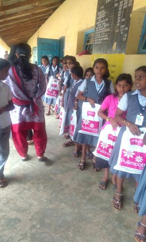 UNIFORM DISTRIBUTION 2017-18.jpg