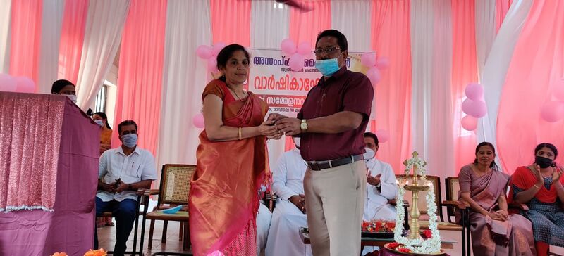 പ്രമാണം:15051 trs.jpg