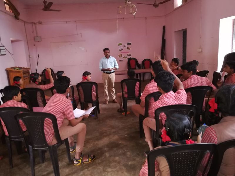 പ്രമാണം:21068 j k.jpg