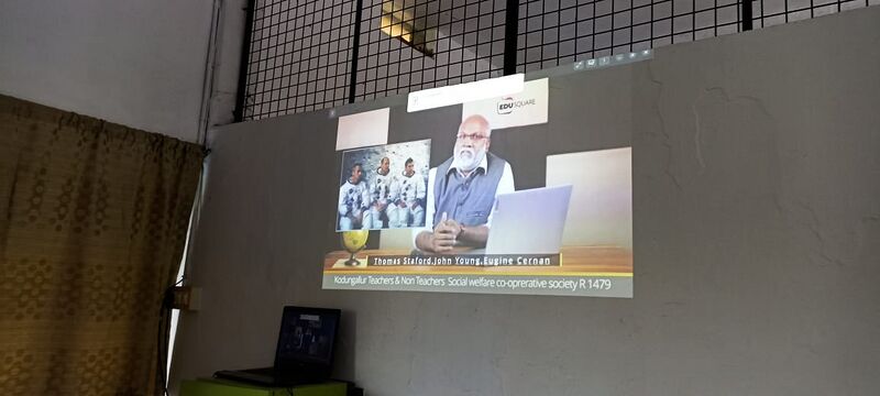 പ്രമാണം:23043-moonday- class2025.jpg