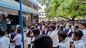 34046 read3.resized.jpg